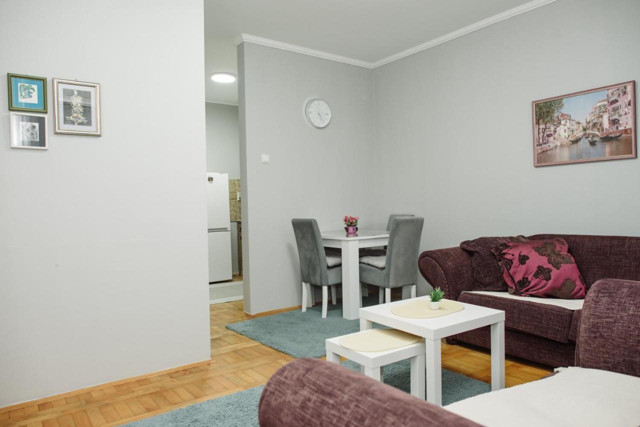 Dill 2 Apartmants Subotica Exteriör bild