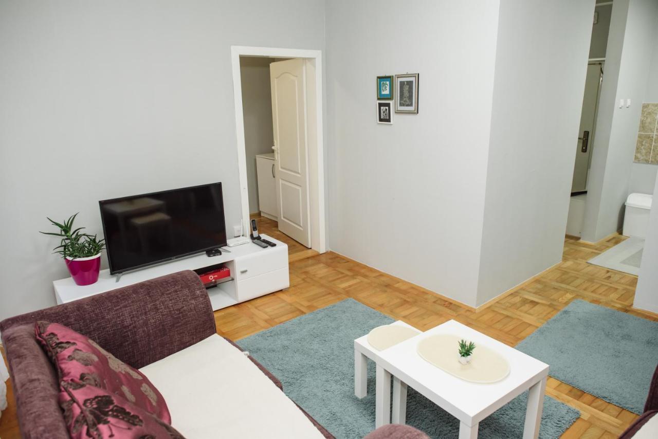 Dill 2 Apartmants Subotica Exteriör bild